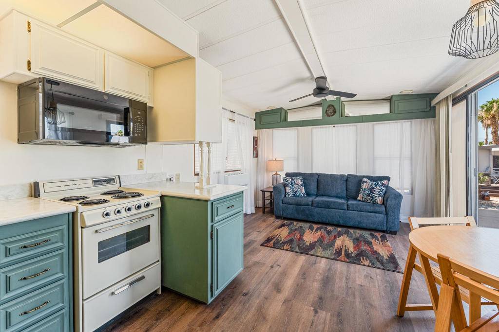 Desert Hot Springs, CA 92240,16400 Bubbling Wells RD #176