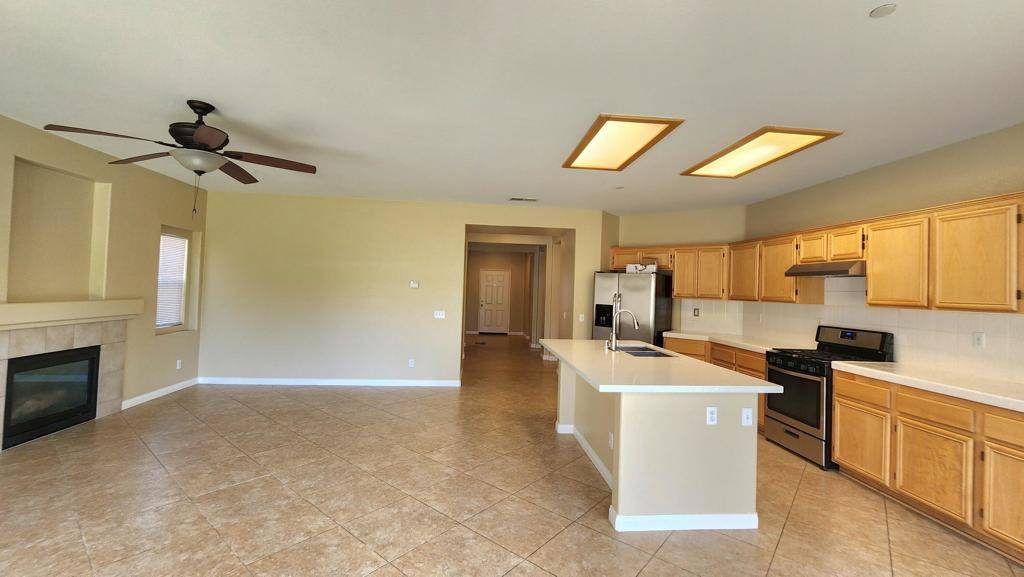 Palm Springs, CA 92262,703 Ventana