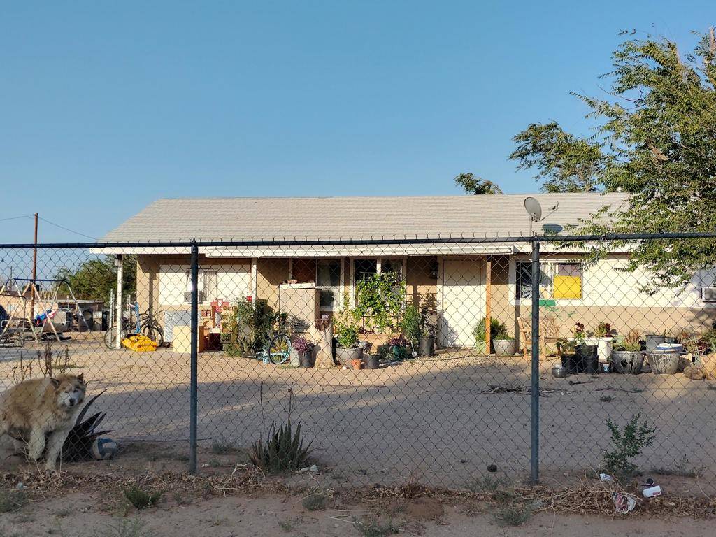 Victorville, CA 92392,14165 Emerald RD