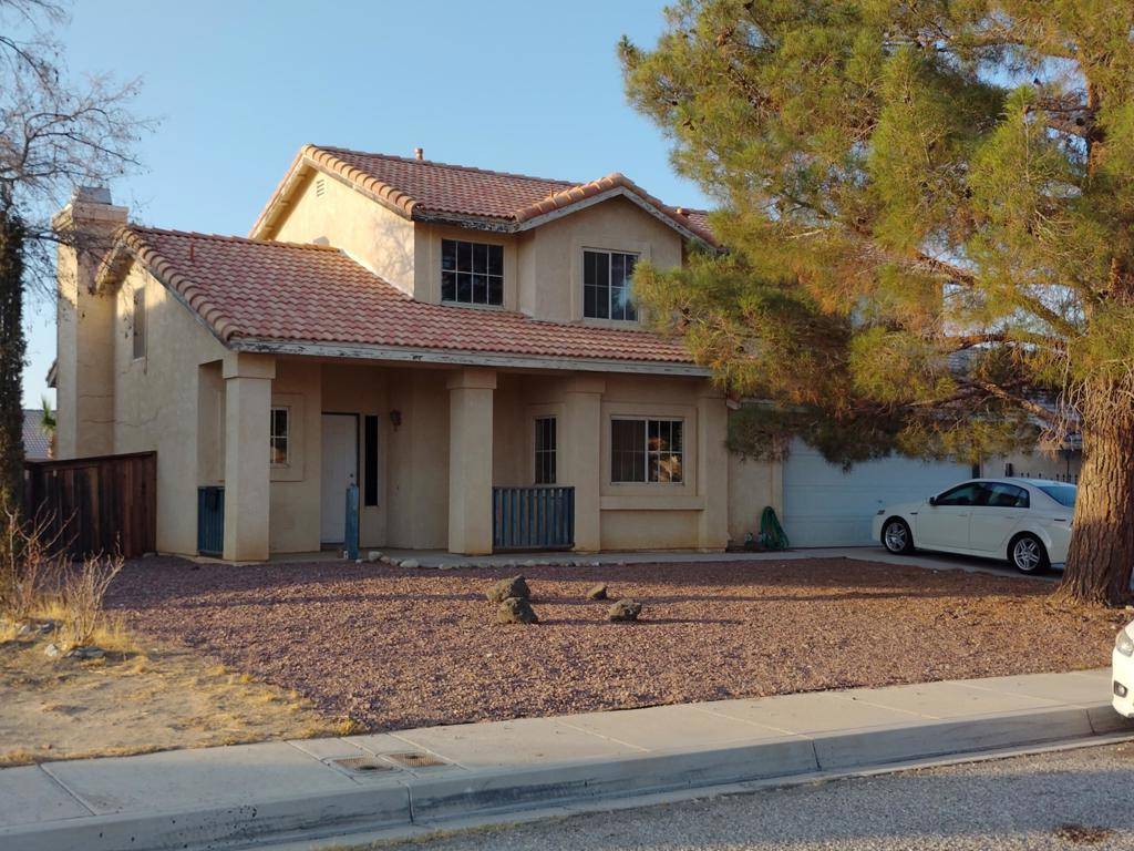 11752 Drake CT, Adelanto, CA 92301