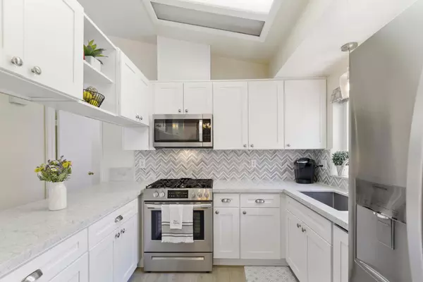 77855 Sunnybrook DR, Palm Desert, CA 92211