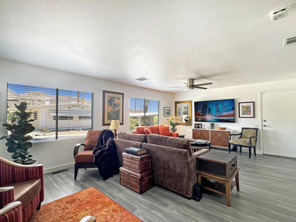 Palm Desert, CA 92260,49305 Highway 74 #74