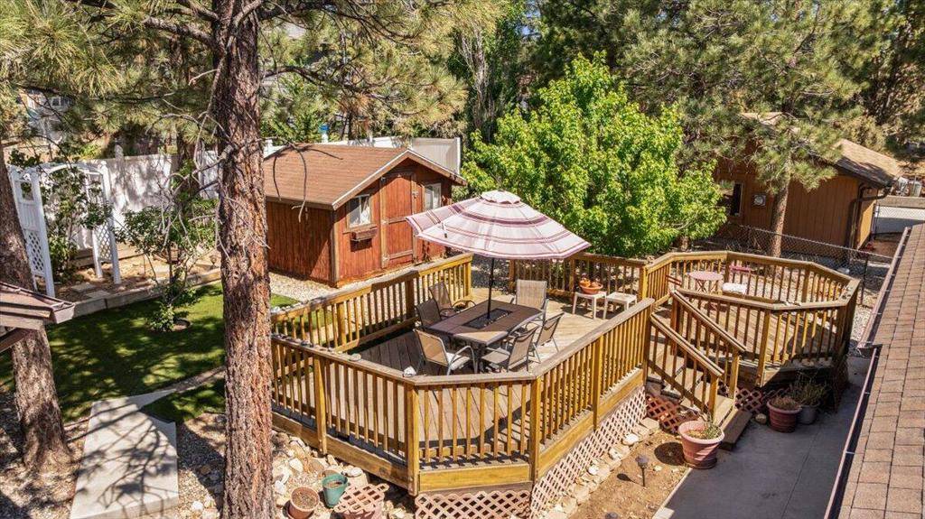 Big Bear, CA 92314,377 Brewer WAY