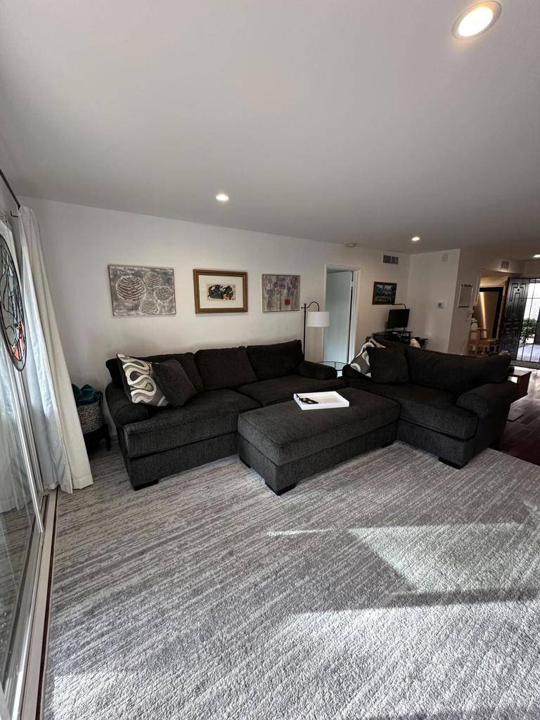 Palm Springs, CA 92264,2170 S Palm Canyon DR #19