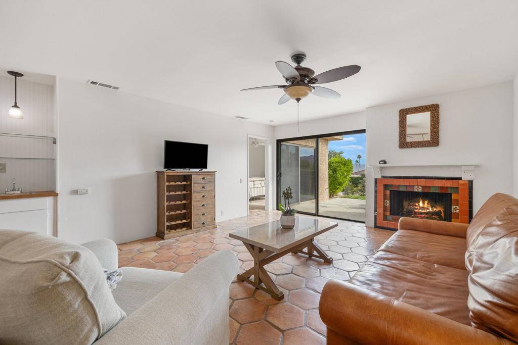Palm Desert, CA 92260,48980 Wildwood LN