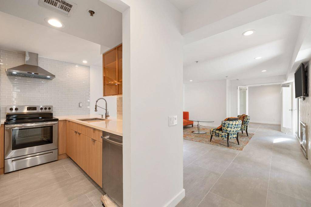 Palm Springs, CA 92262,280 S Avenida Caballeros #102
