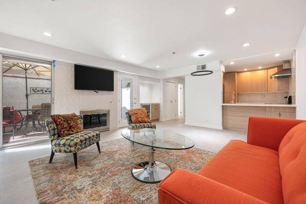 280 S Avenida Caballeros #102, Palm Springs, CA 92262