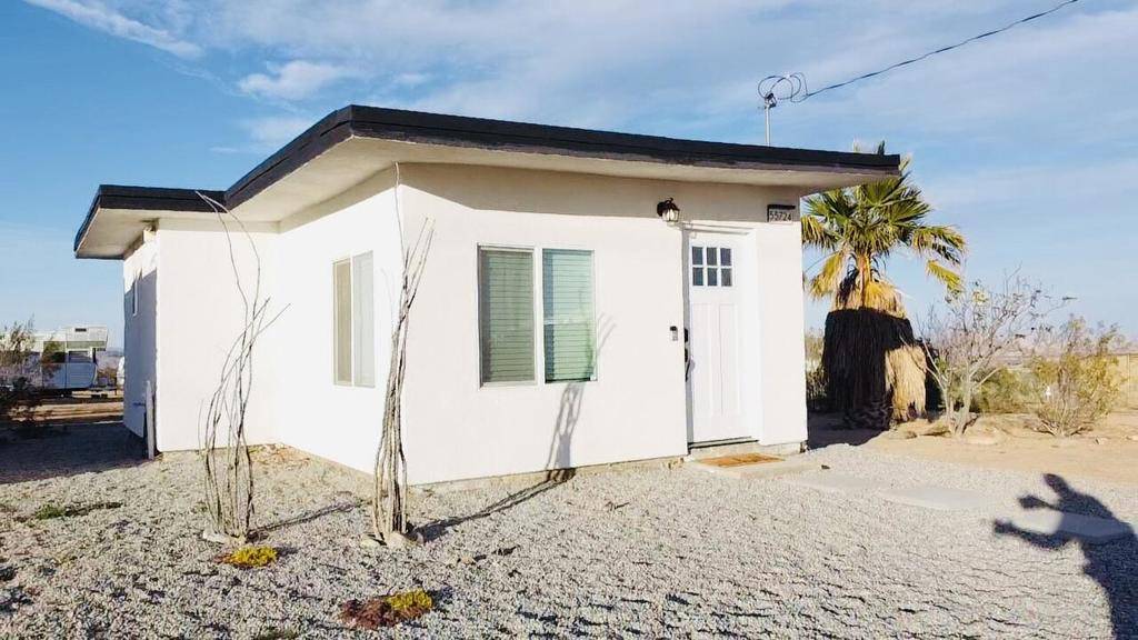 55724 Sunnyslope DR, Landers, CA 92285