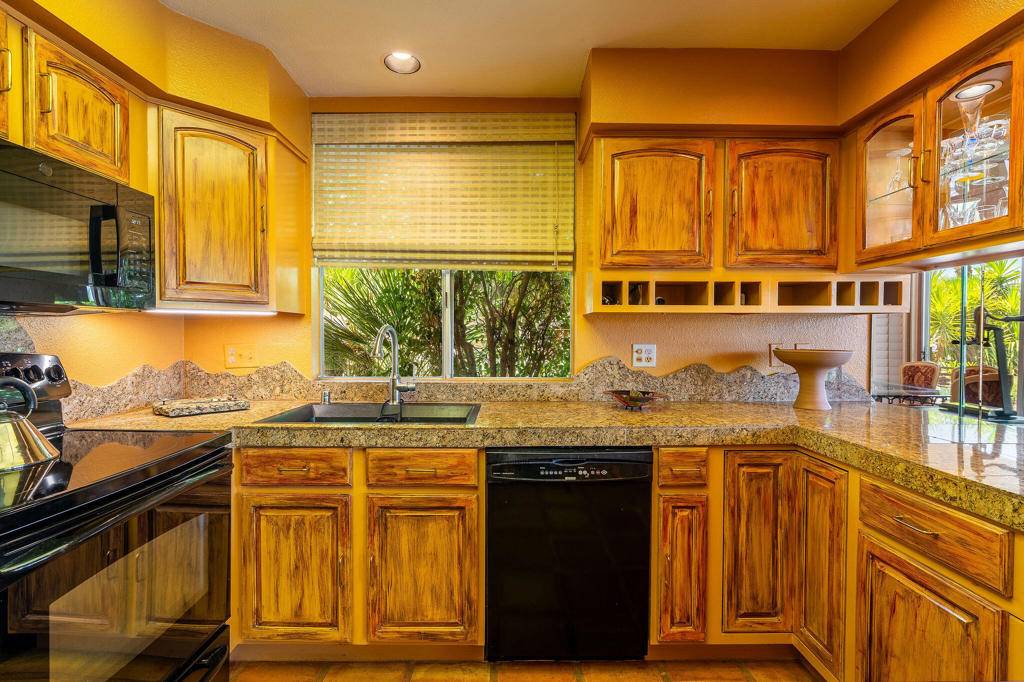 Indian Wells, CA 92210,45690 Hopi RD