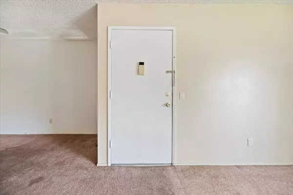 Redlands, CA 92373,26200 Redlands BLVD #96