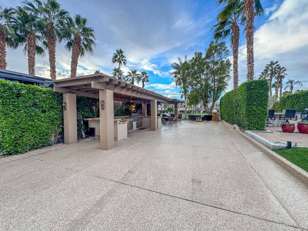 Indio, CA 92201,80394 Ave 48 #401