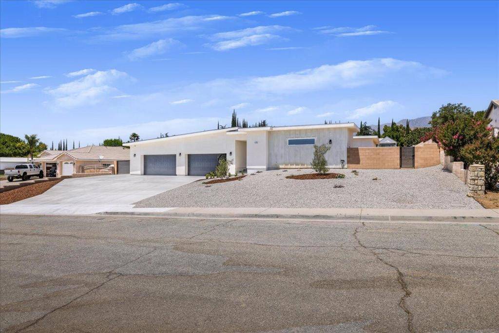 Banning, CA 92220,4195 Evergreen LN
