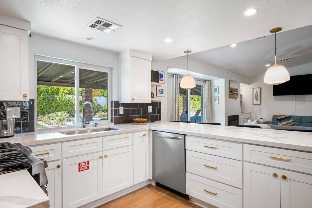 Palm Springs, CA 92262,2241 N San Gorgonio RD
