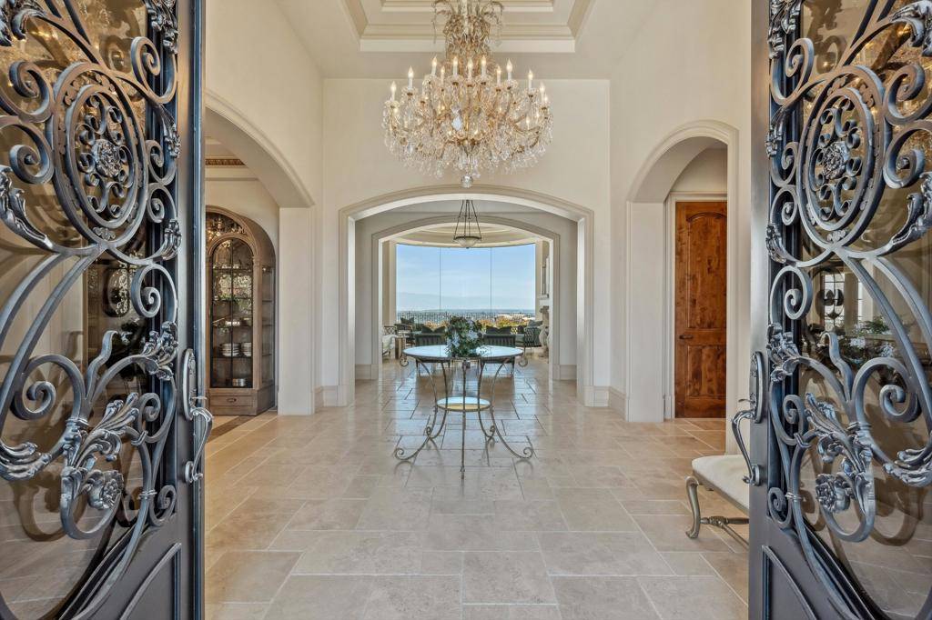 Rancho Mirage, CA 92270,28 Grande View CT