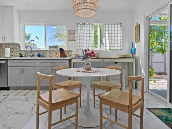 Joshua Tree, CA 92252,61538 El Reposo ST