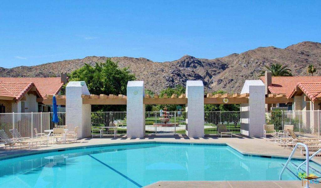 Palm Springs, CA 92264,2350 E Miramonte Cir CIR #E