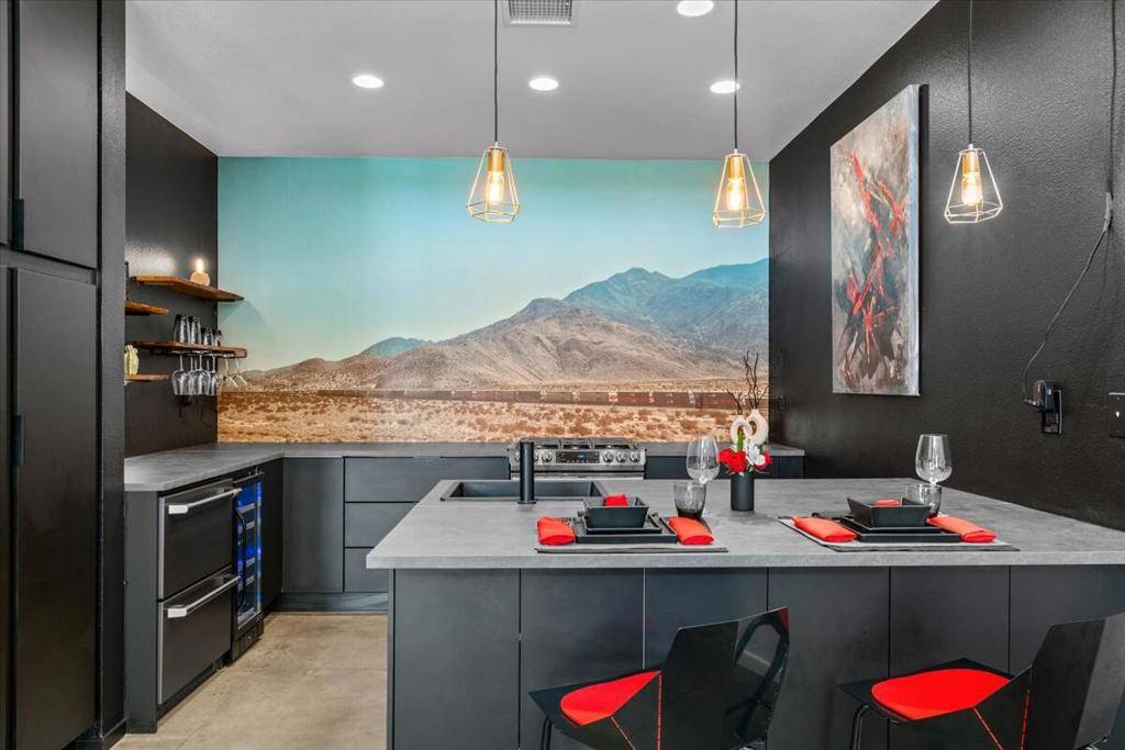 Palm Springs, CA 92262,3617 Quiet Side ST