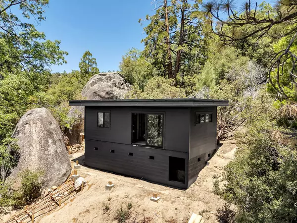 Idyllwild, CA 92549,54174 Ridge DR