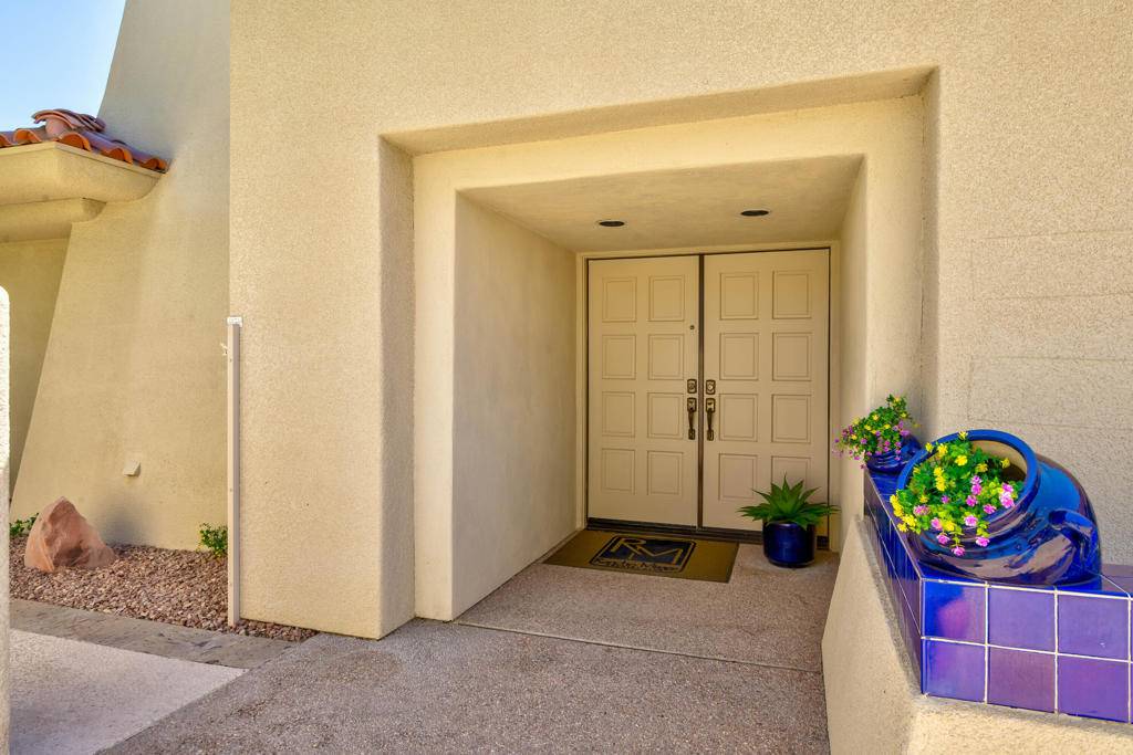 Rancho Mirage, CA 92270,212 S Kavenish DR
