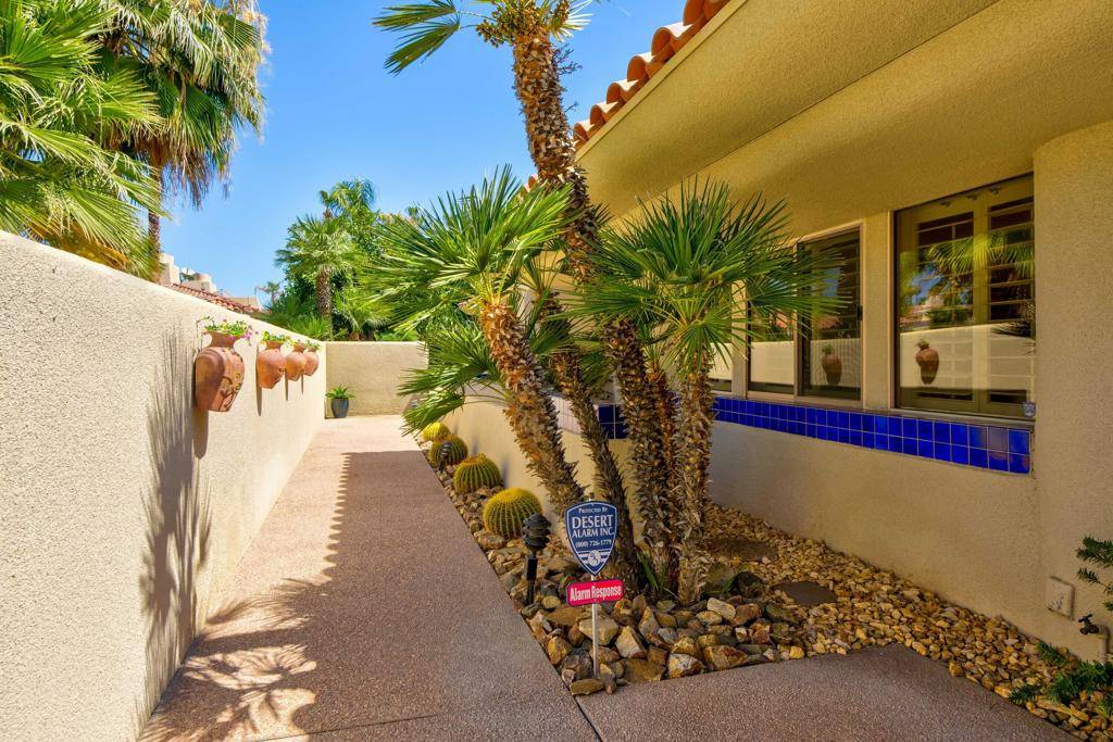 Rancho Mirage, CA 92270,212 S Kavenish DR