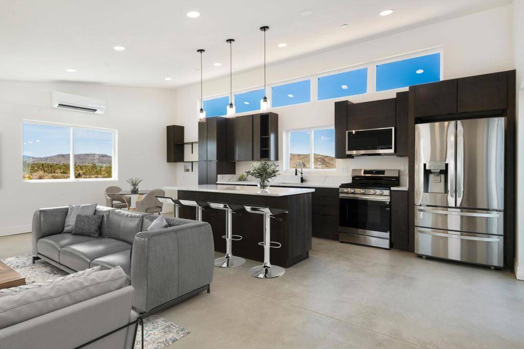 Joshua Tree, CA 92252,6689 Torres AVE