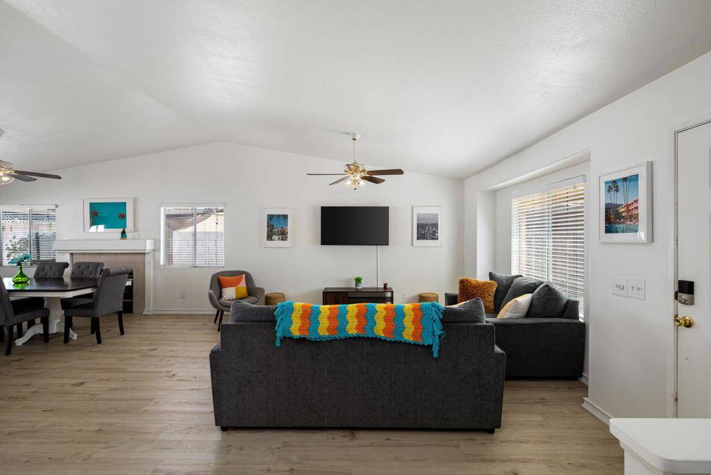 La Quinta, CA 92253,45405 Deerbrook CIR