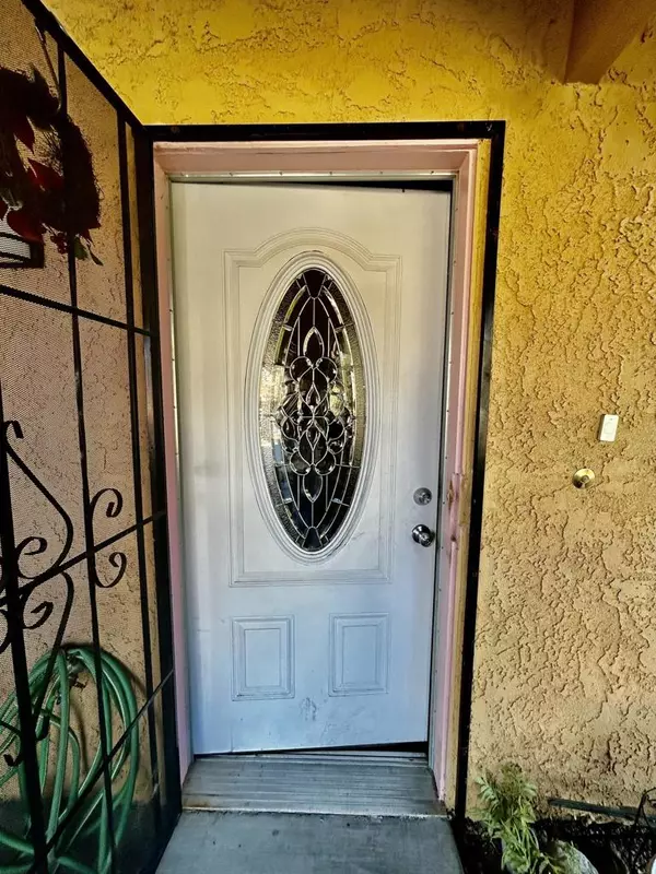 Desert Hot Springs, CA 92240,13547 Caliente DR