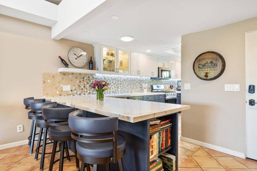 Palm Desert, CA 92260,48260 Center CT