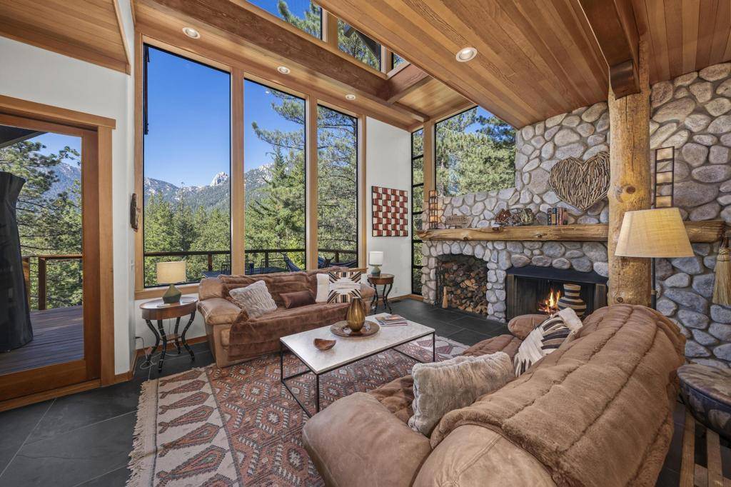Idyllwild, CA 92549,54789 Wildwood DR