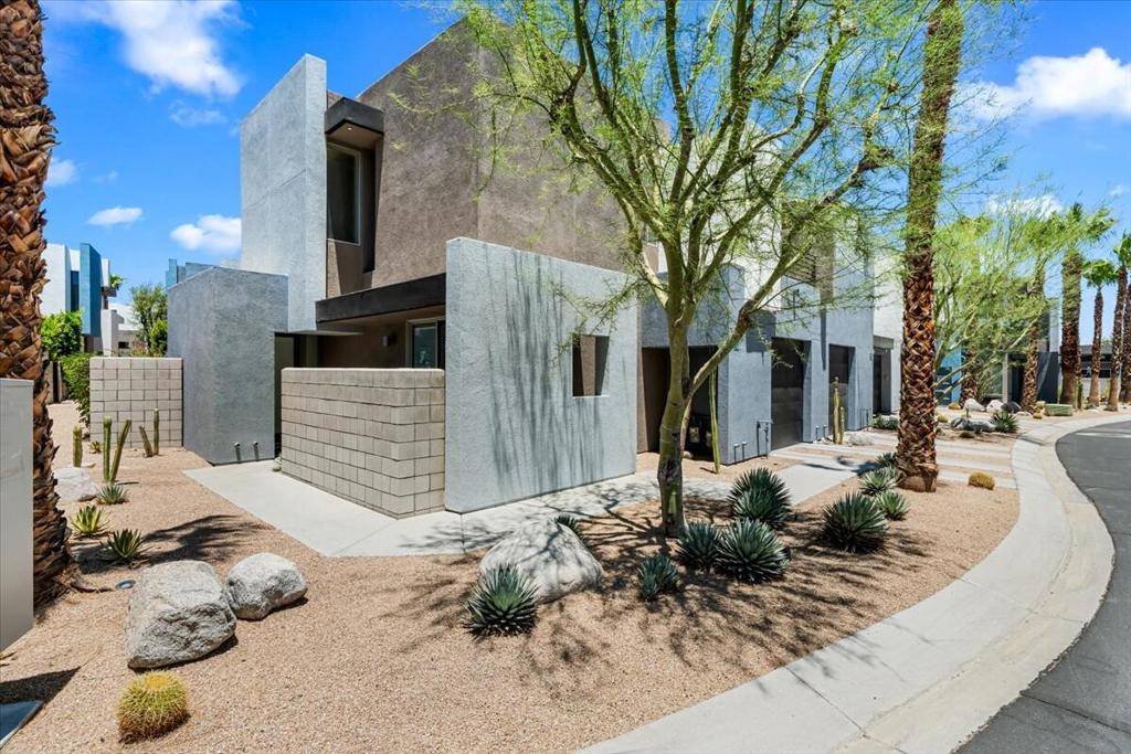 Palm Springs, CA 92262,252 Breeze LOOP