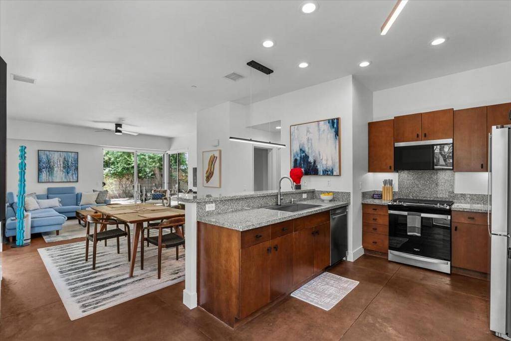 Palm Springs, CA 92262,252 Breeze LOOP