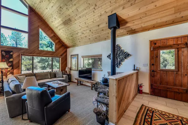 Idyllwild, CA 92549,24873 Ponderosa DR