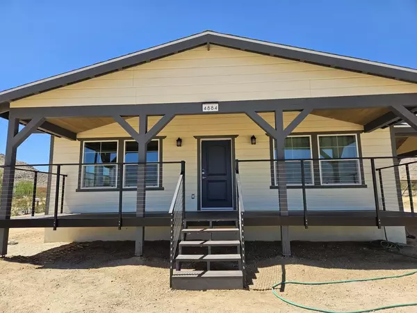 Joshua Tree, CA 92252,4884 Avenida Del Sol