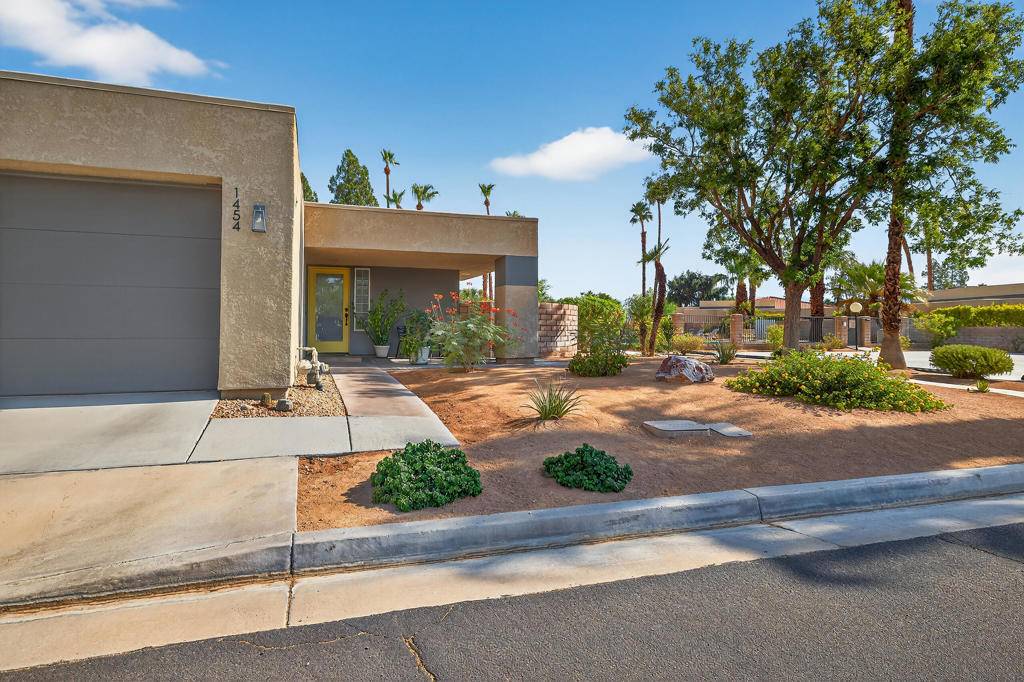 Palm Springs, CA 92262,1454 Sunflower CIR S