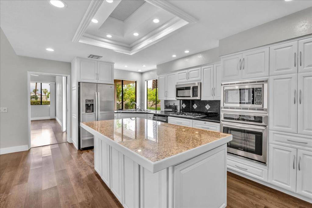 45 Lincoln PL, Rancho Mirage, CA 92270