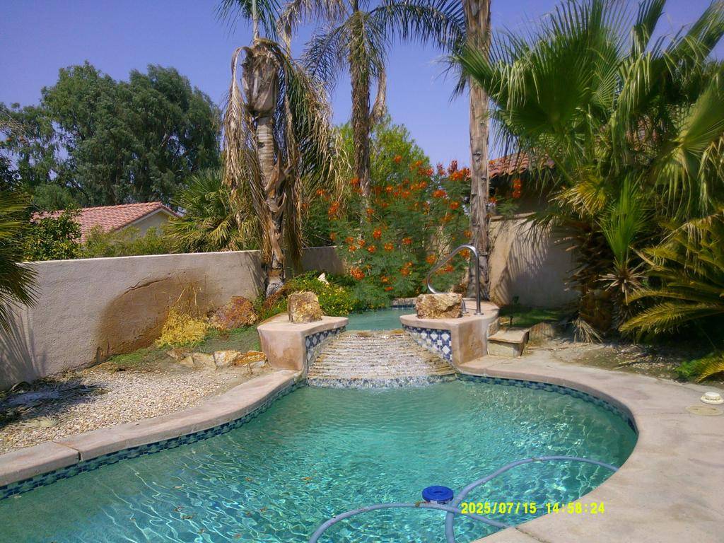 Bermuda Dunes, CA 92203,79150 Buff Bay CT