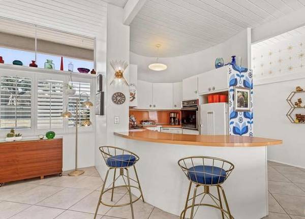 Palm Desert, CA 92260,161 Sandpiper ST