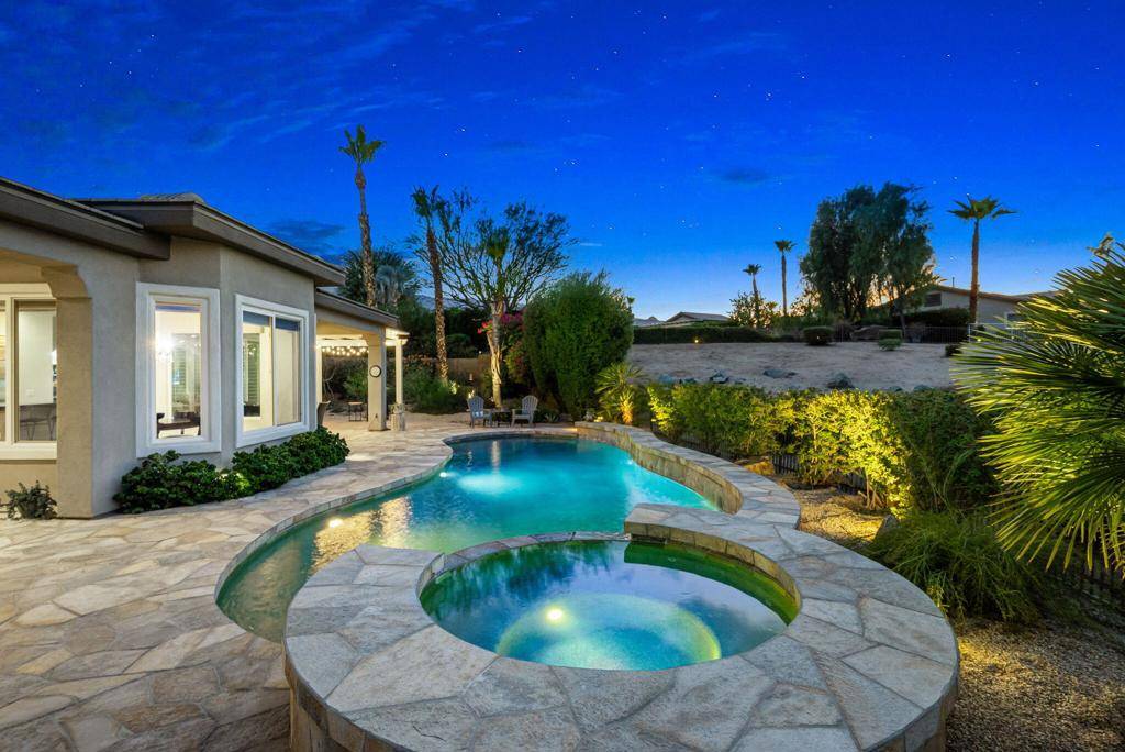 La Quinta, CA 92253,81196 Victoria LN