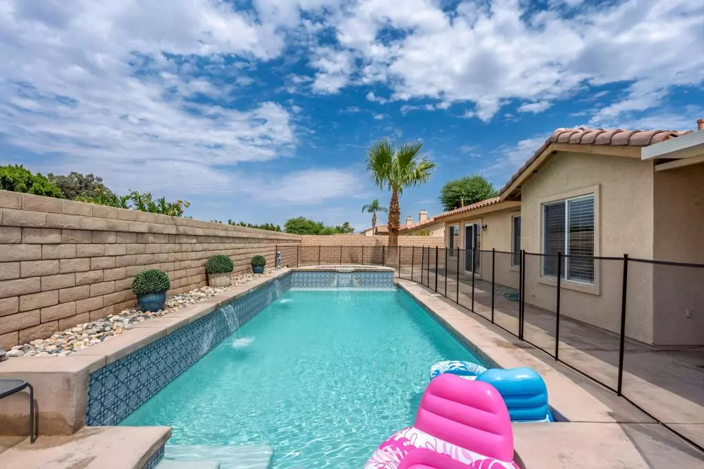 La Quinta, CA 92253,78860 Zenith WAY