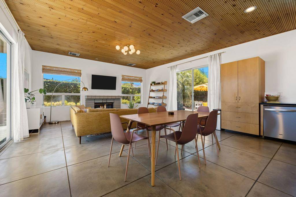 Palm Springs, CA 92264,623 Desert WAY