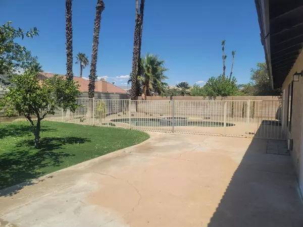 Cathedral City, CA 92234,67240 Garbino RD