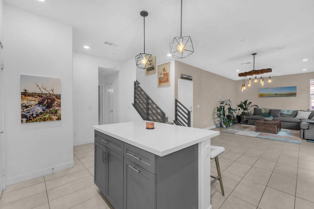 76284 Yale WAY, Palm Desert, CA 92211