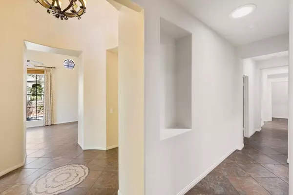 Palm Desert, CA 92260,3132 Via Giorna
