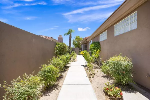 Palm Desert, CA 92211,763 Box Canyon TRL