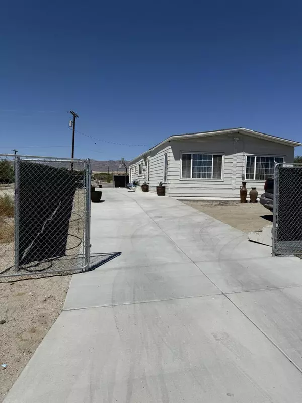 Mecca, CA 92254,72467 Barnacle DR