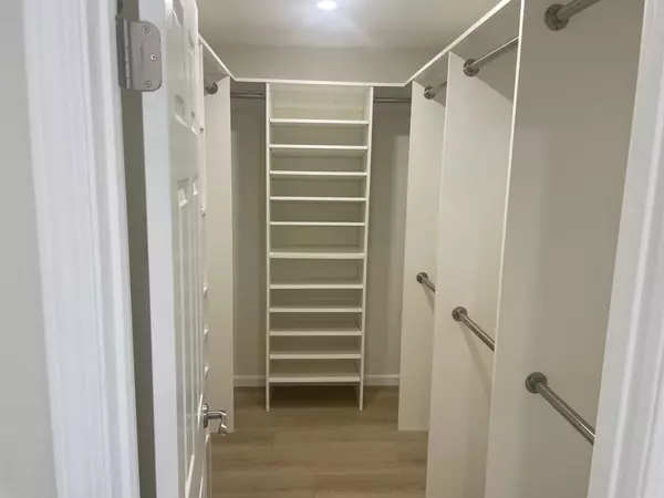 Palm Desert, CA 92260,73719 Palm Desert Greens N DR