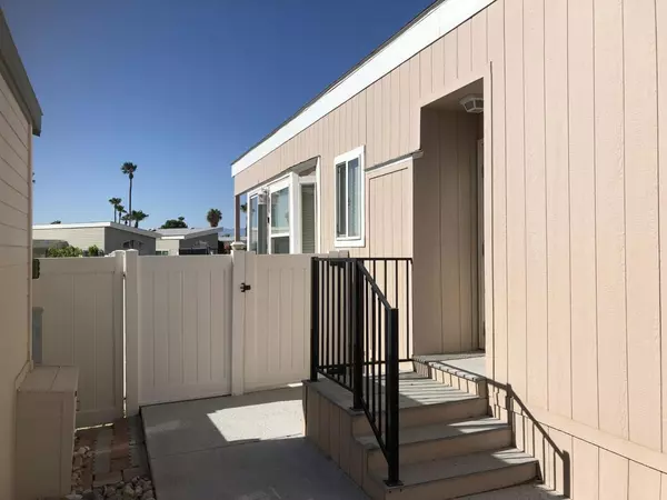 Desert Hot Springs, CA 92241,74711 Dillon Rd Spc 114