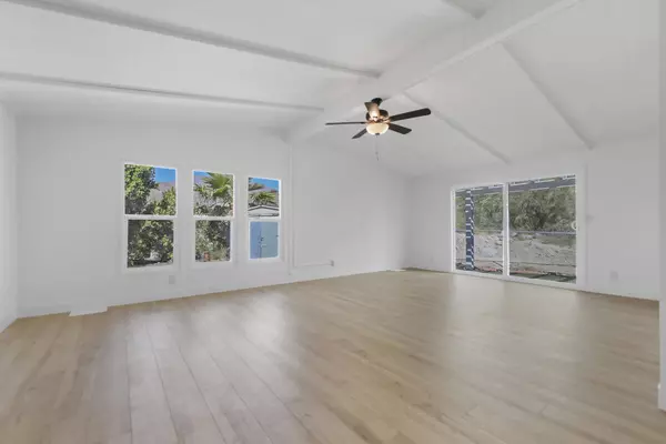 Palm Desert, CA 92260,49305 Hwy 74 Spc 49
