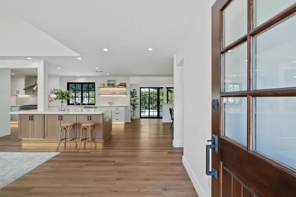 Rossmoor, CA 90720,12742 Foster RD