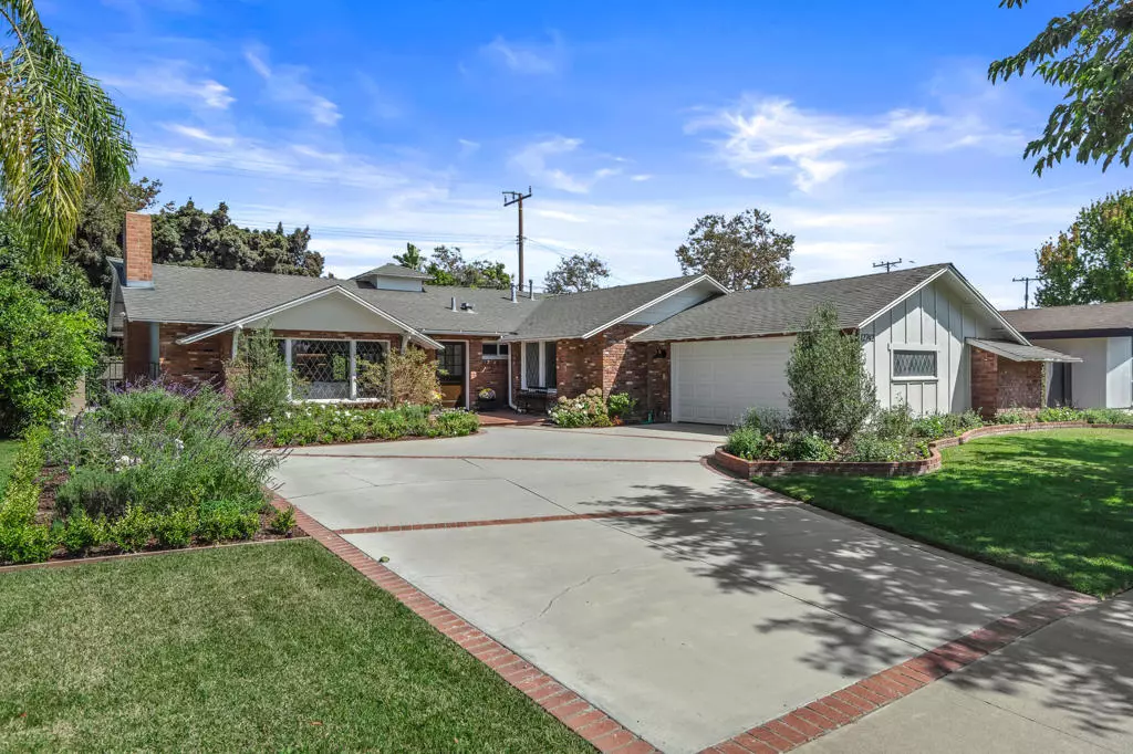 Rossmoor, CA 90720,12742 Foster RD